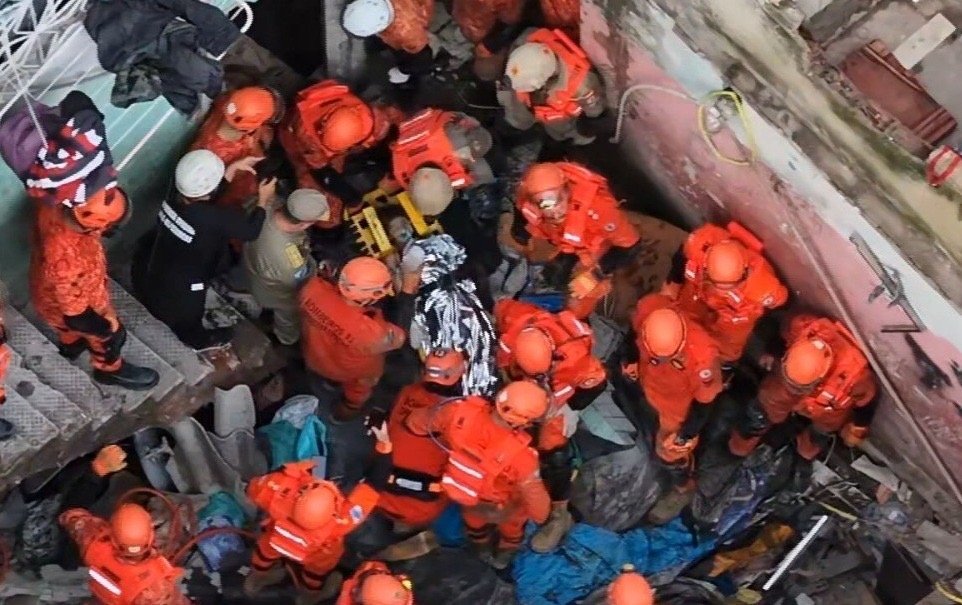 Adolescente agredido por piloto deve passar por traqueostomia; estado segue gravíssimo