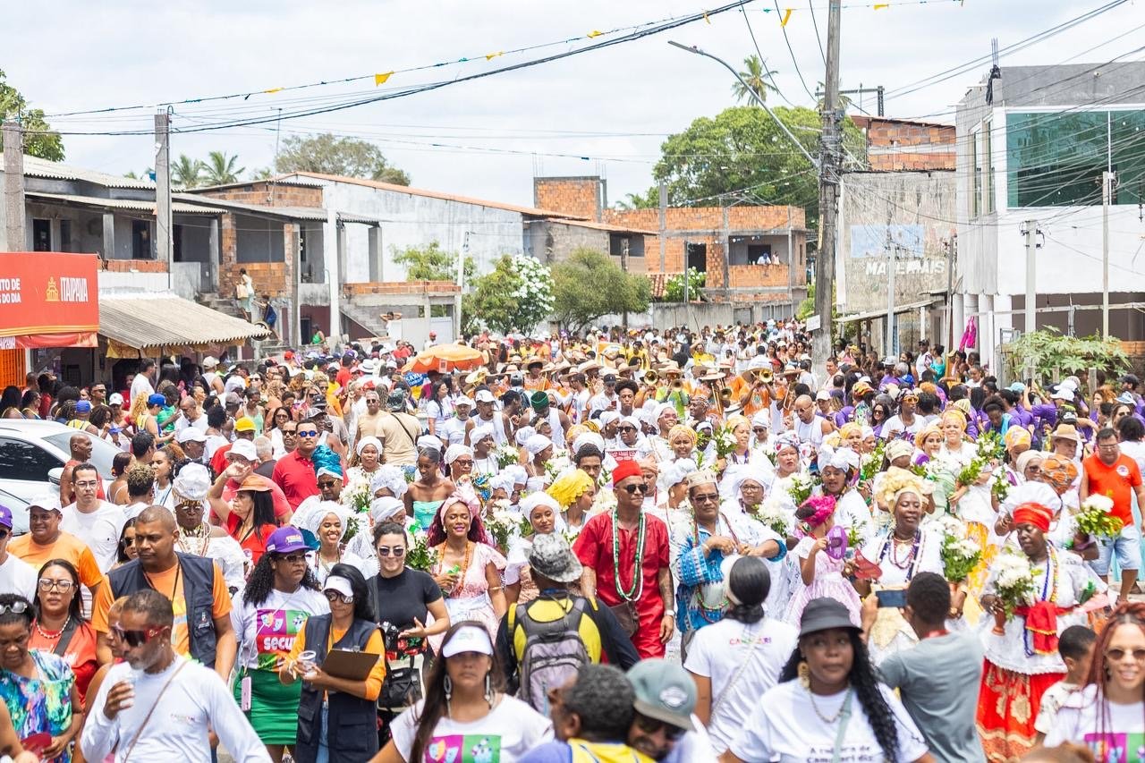 Lavagem de Jauá colore as ruas com cultura, alegria e devoção