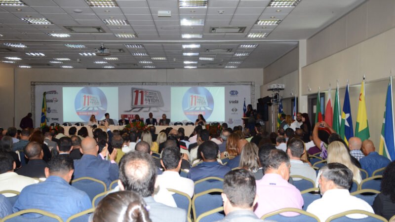 Seminário reúne especialistas de todo o País para discutir segurança viária.