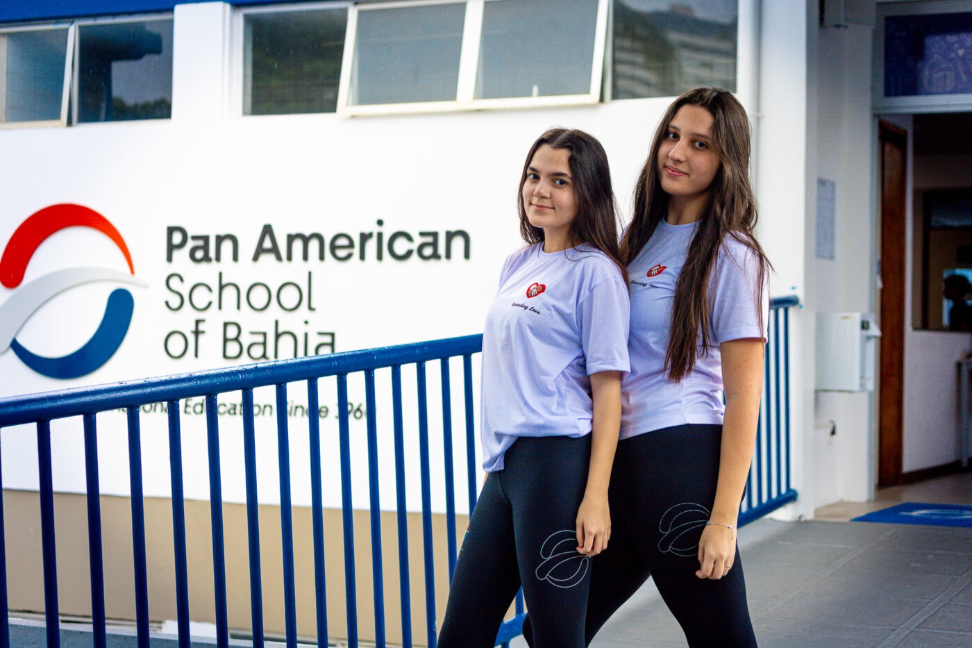 Estudantes baianas recebem prêmio internacional por projeto de saúde mental em comunidades vulneráveis.