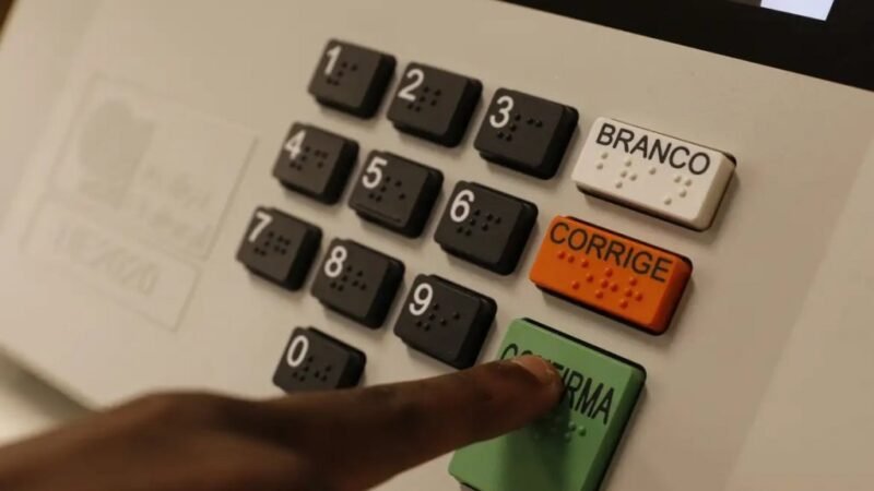 É crime ou não é? Especialista do TRE-BA aponta regras e punições para eleitores e mesários nas eleições