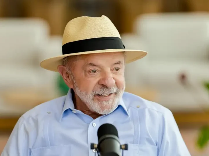 Pelo PT, Lula busca reeleição com foco em pautas sociais